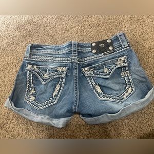 Miss Me Shorts Size 28